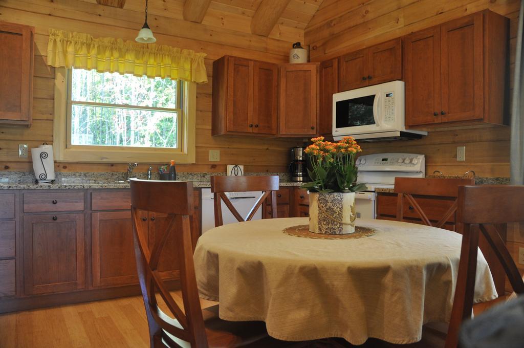 Muddy Moose Hotel Morrisville Екстериор снимка