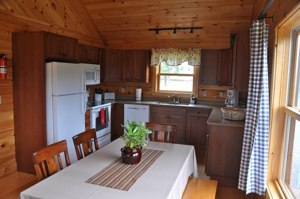 Muddy Moose Hotel Morrisville Екстериор снимка