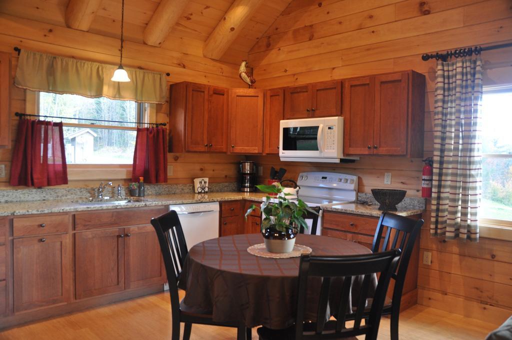 Muddy Moose Hotel Morrisville Екстериор снимка