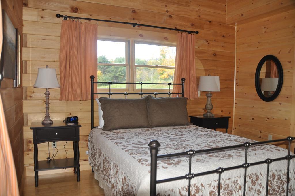 Muddy Moose Hotel Morrisville Екстериор снимка